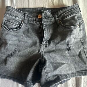 Women’s jeans shorts